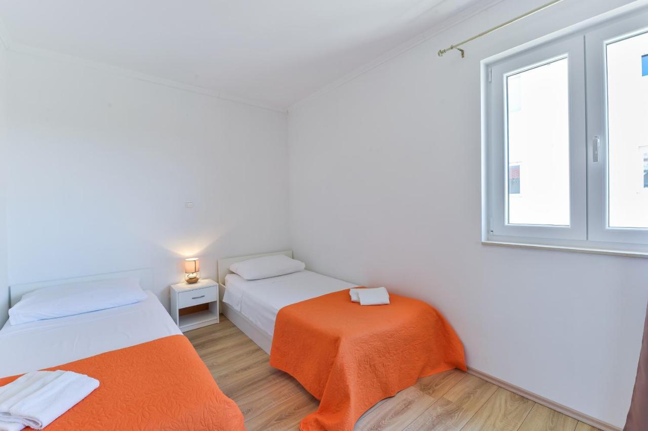 Apartments By The Sea Nin, Zadar - 13172 Экстерьер фото